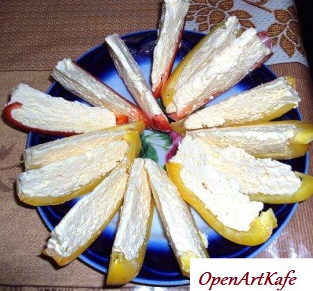 Перец, фаршированный сыром