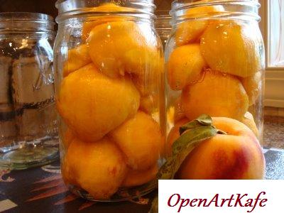 Консервированные персики